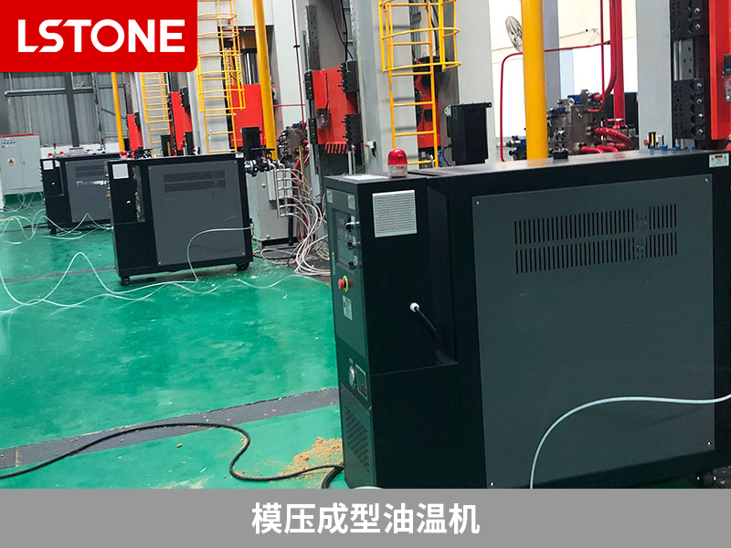 火箭發(fā)動(dòng)機(jī)噴管制造,模壓成型油溫機(jī)不可少