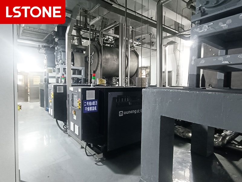 犁刀干燥機控溫油溫機